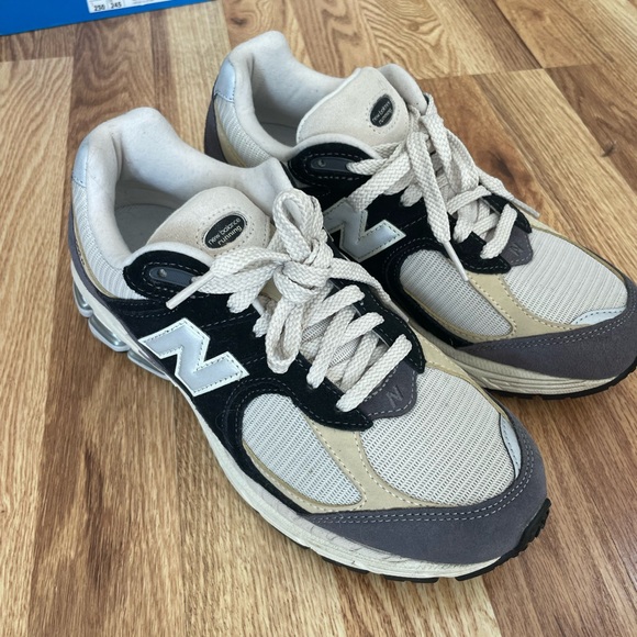 EUC NEW BALANCE 2002r - Picture 8 of 8
